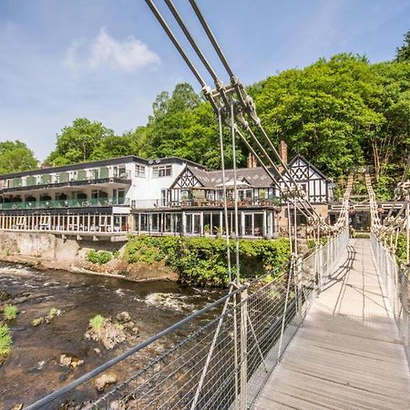 The Chainbridge Hotel Llangollen Exterior photo