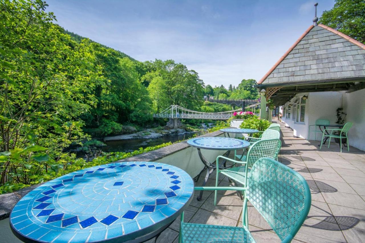 The Chainbridge Hotel Llangollen Exterior photo